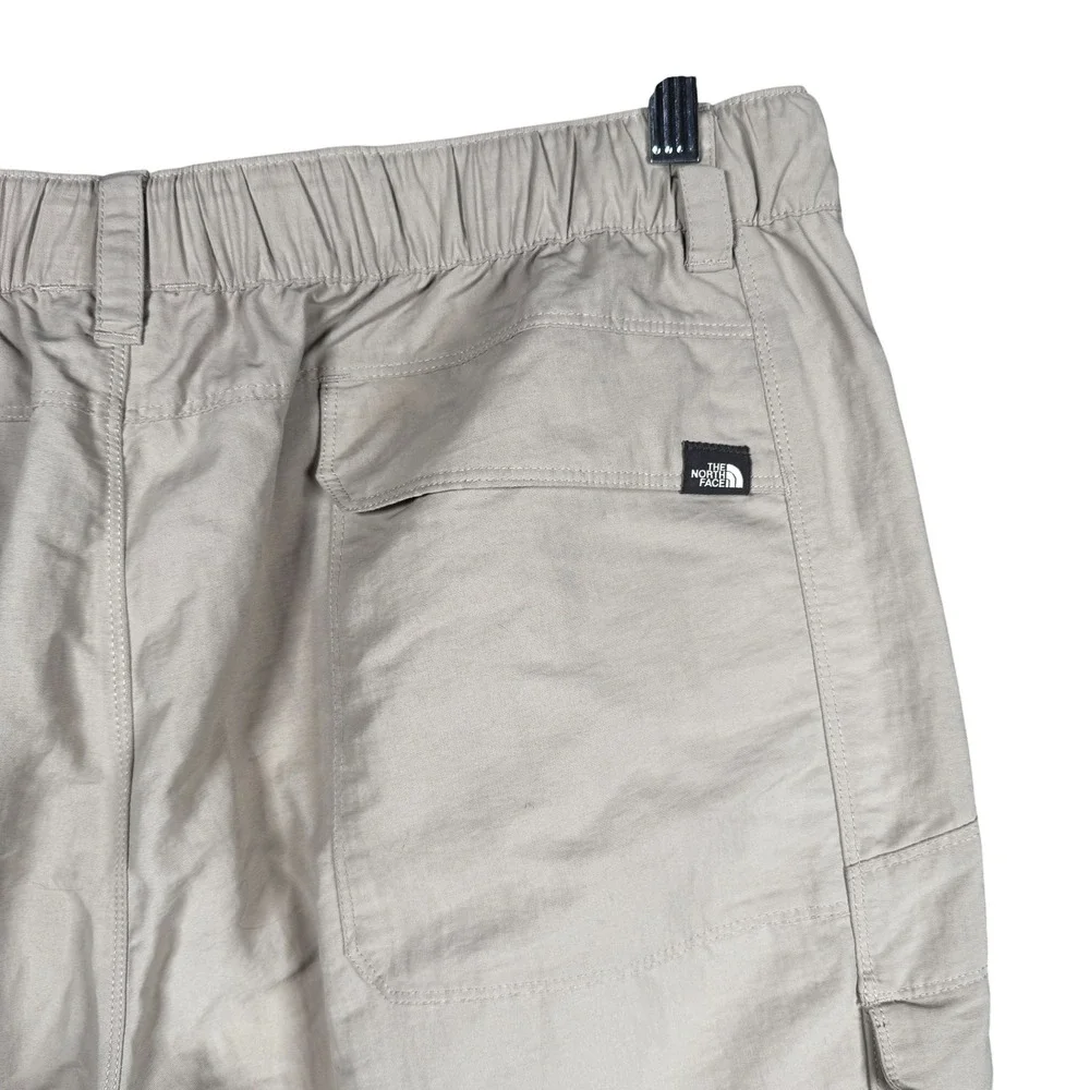 The North Face Convertable Hiking Cargo Pants Khaki Zip Off Legs‎ Mens XL Hiking